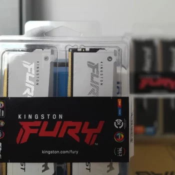 ram-blanc-noir mémoire kingston fury